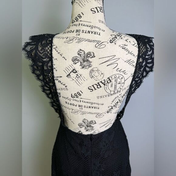 For love&lemons lace open back Dress NWT Size L - Picture 3 of 12